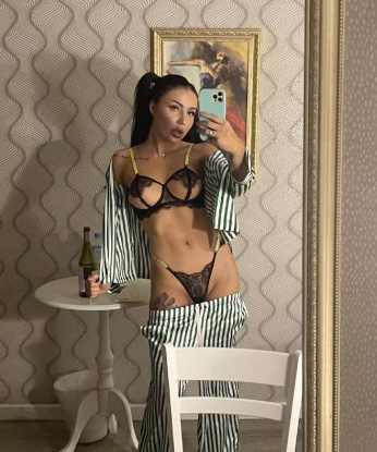 Христина, 23